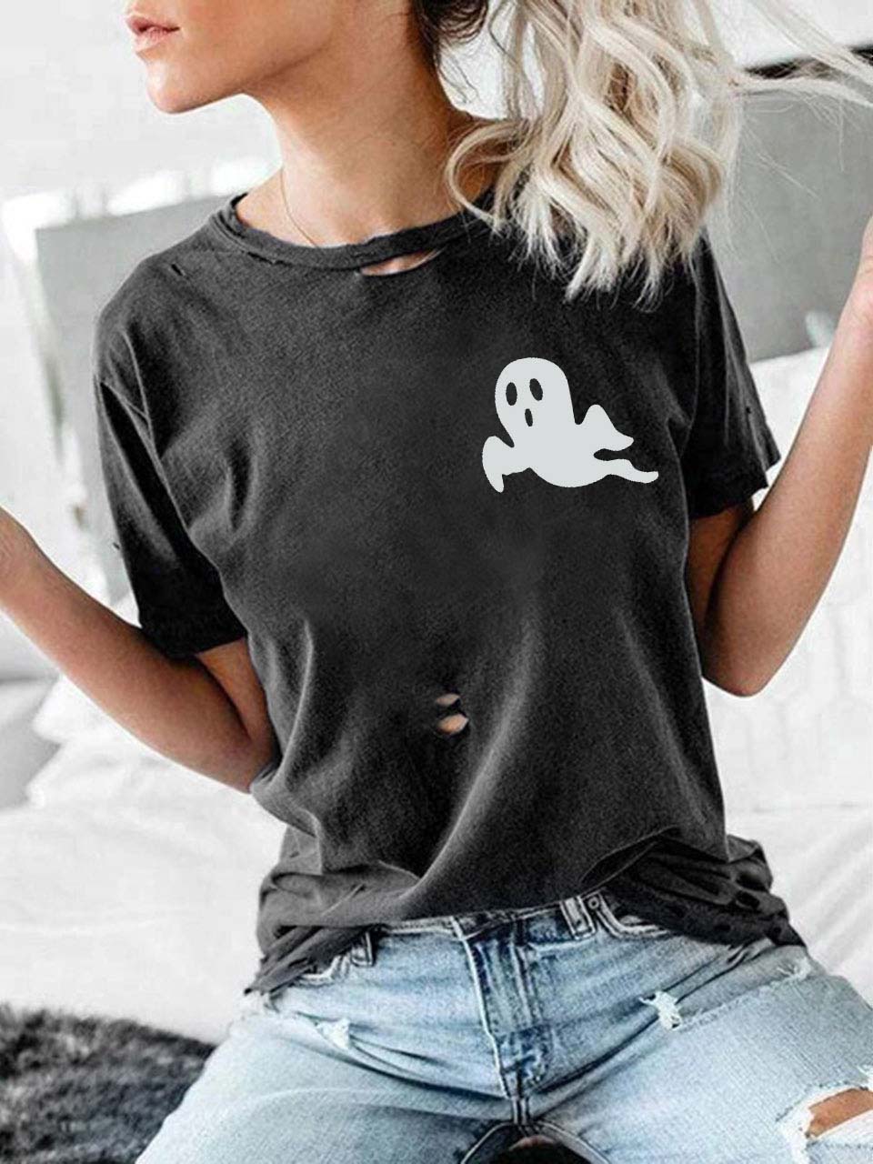 Cozy Ghosts Print Ripped T-shirt