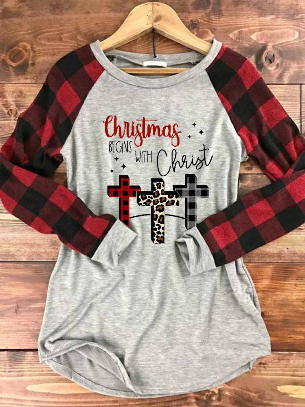Women's Christmas Begins With Christ Cross Print T-shirt