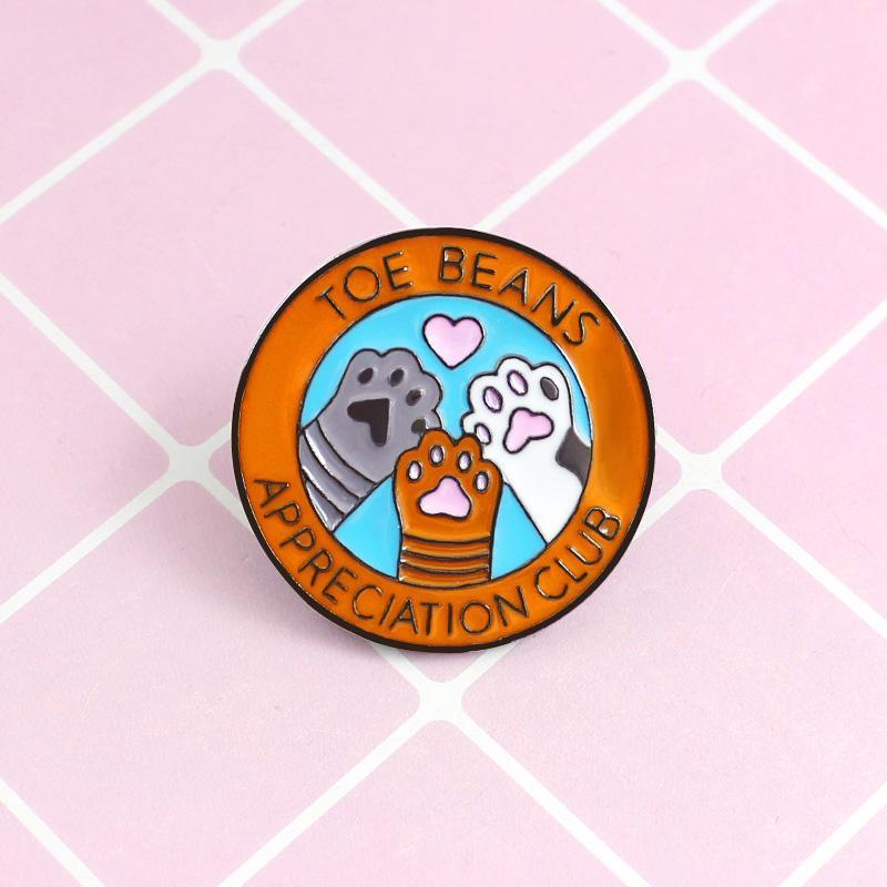 TOE CLUB Dog Paw Cat Paw Love Brooch