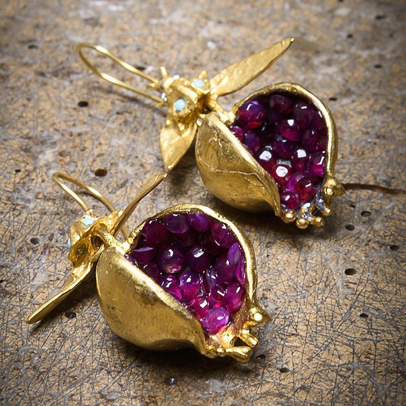 Women's Golden Pomegranate Fashion Necklace & Earrings