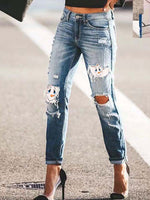 Load image into Gallery viewer, Women&#39;s Cute Snowman Face Printed Casual Jeans

