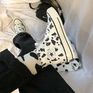 Women's graffiti cow canvas shoes