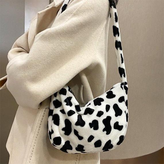 Women's graffiti cow plush shoulder bag