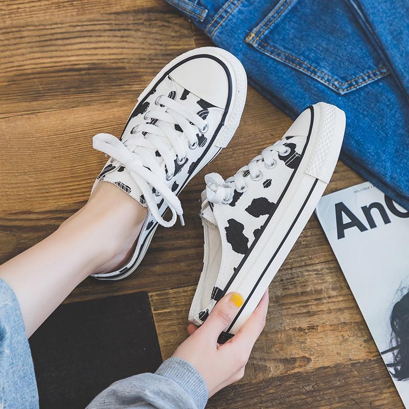 Women's Graffiti Cow Canvas Shoes