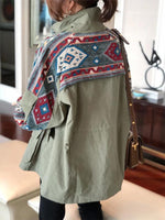 Load image into Gallery viewer, Vintage Aztec Print Coat
