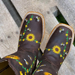 Load image into Gallery viewer, Women Bee Flower Embroidered Cowgirl Boots
