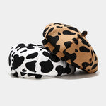Load image into Gallery viewer, Women&#39;s Woolen Cow Beret
