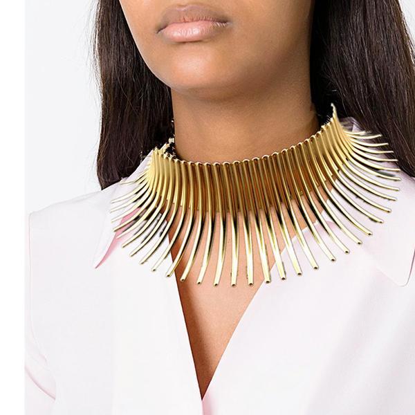 Exaggerated Metal Flowering Collar