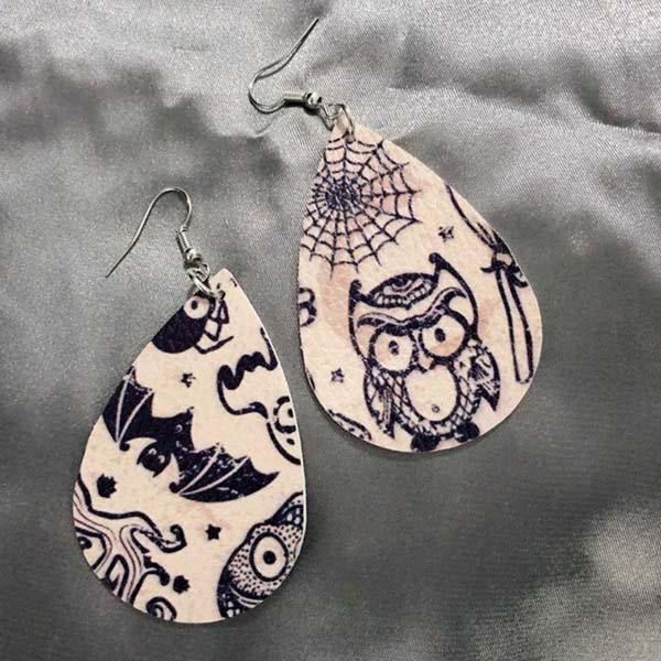 Halloween pattern drop earrings