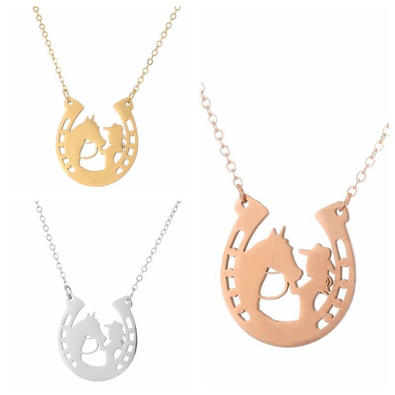 Simple lady Horse girl clavicle chain stainless steel horseshoe pendant necklace