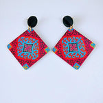 Load image into Gallery viewer, Vintage wooden earrings

