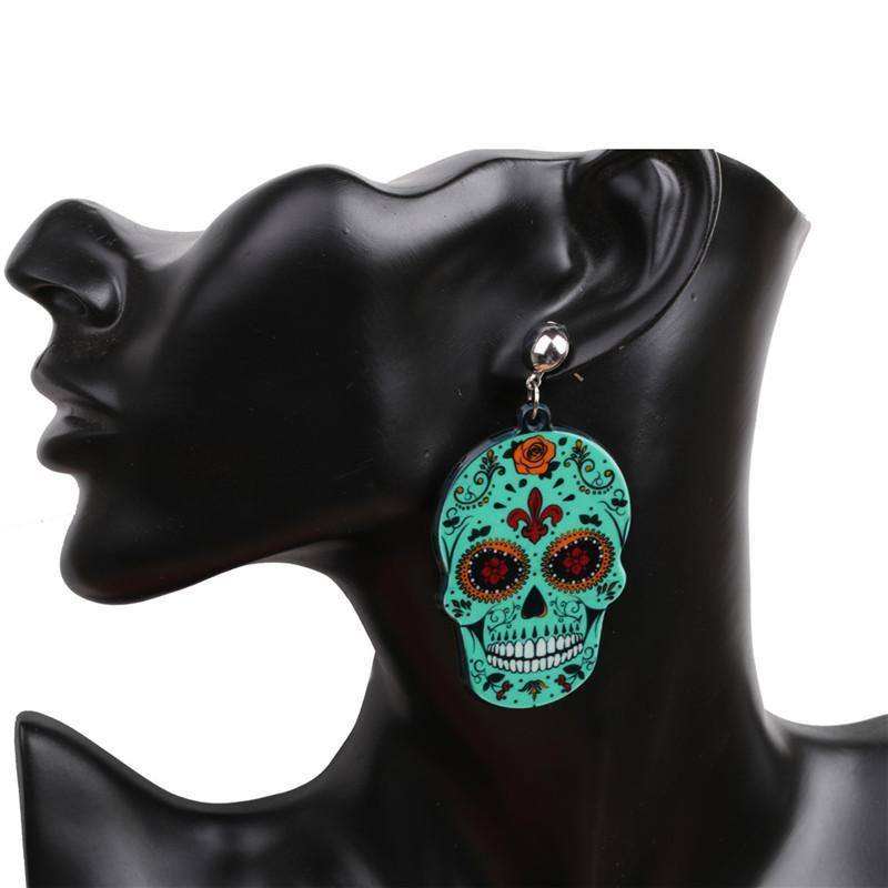 Halloween fear skull earrings