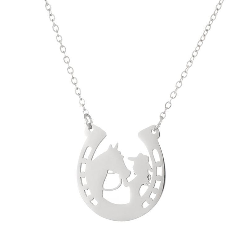 Simple lady Horse girl clavicle chain stainless steel horseshoe pendant necklace