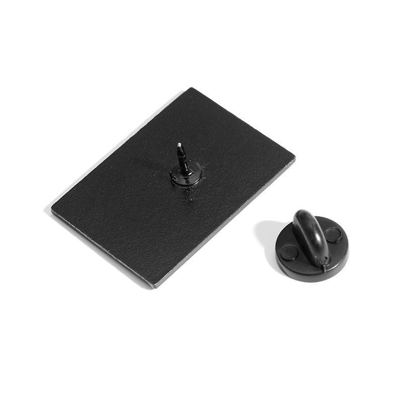 Portrait painting brooch