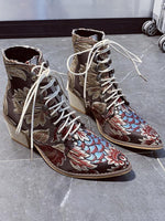 Load image into Gallery viewer, Ladies Embroidered Print Block Heel Shoes
